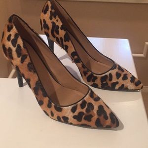 LEOPARD STYED SHOES IN FUR MATERIAL